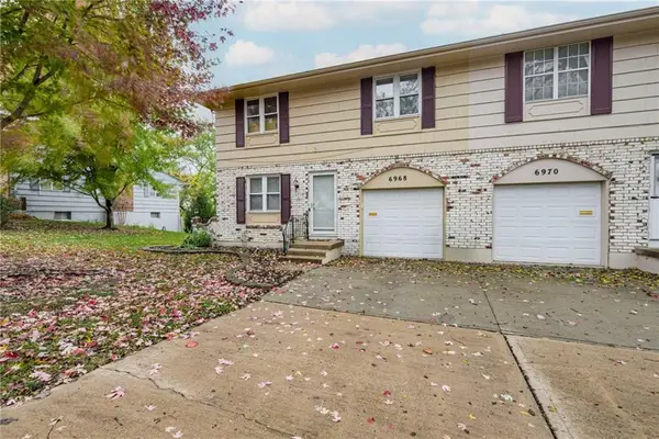 6968 NW Chapel Woods Lane, Kansas City, MO 64152