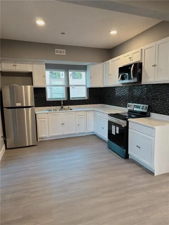 1120 W 10th Street, Coffeyville, KS 67337 - Image #3