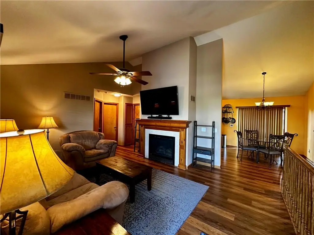 402 Greenspire Street, Excelsior Springs, MO 64024 - Image #1