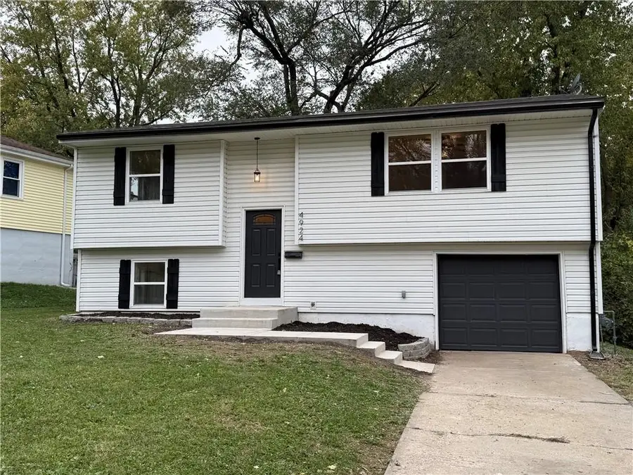 4924 N Smalley Avenue, Kansas City, MO 64119 - Image #3