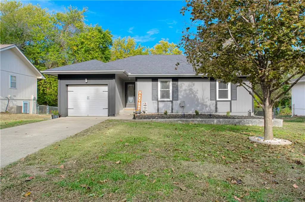 504 SE 21st Street, Oak Grove, MO 64075 - Image #1