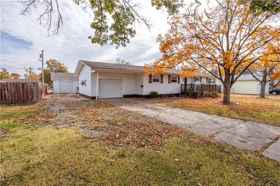 1308 N 7th Street, Neodesha, KS 66757 - Image #3