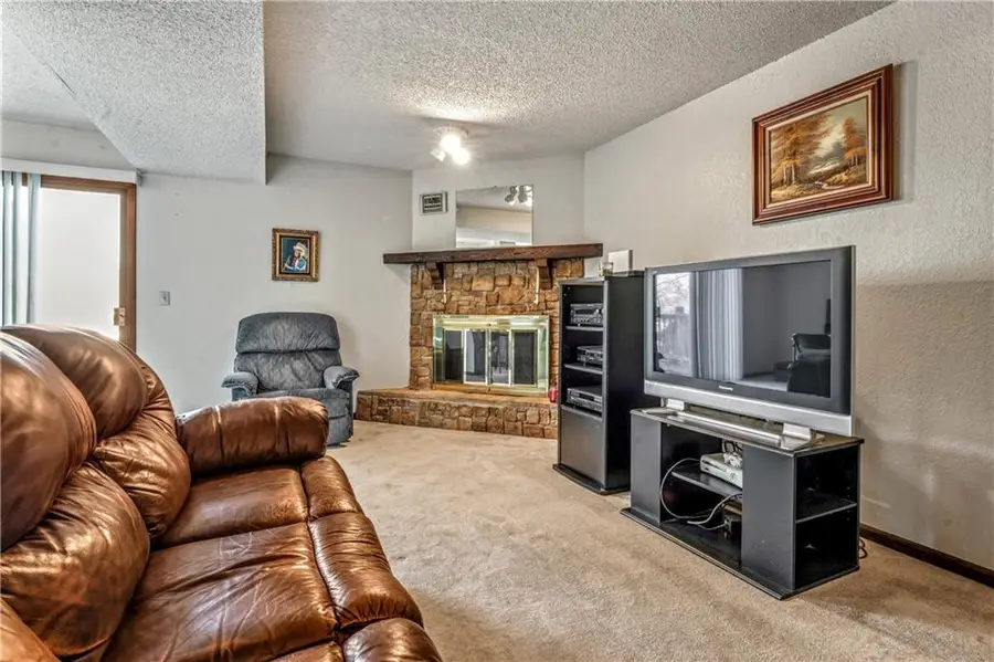 1316 E 123rd Unit C Terrace #C, Olathe, KS 66061 - Image #2