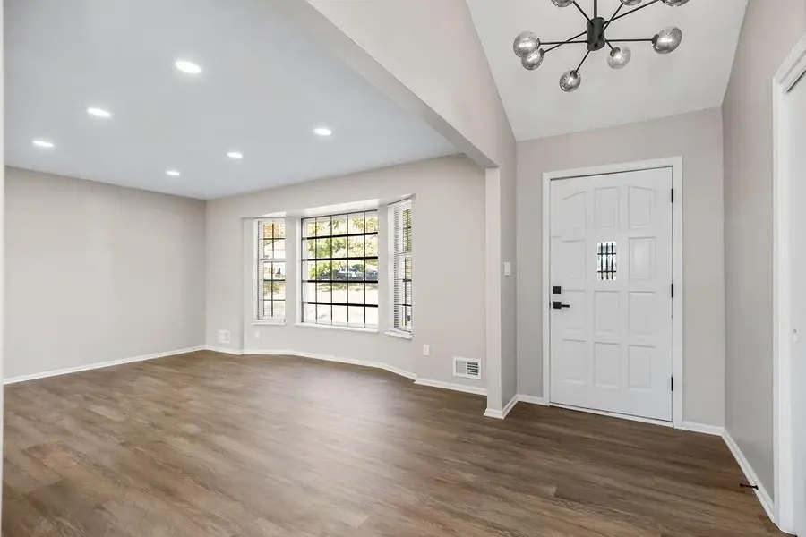 11925 Sycamore Avenue, Grandview, MO 64030 - Image #3