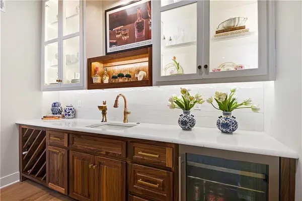 24949 W 98th Place, Lenexa, KS 66227