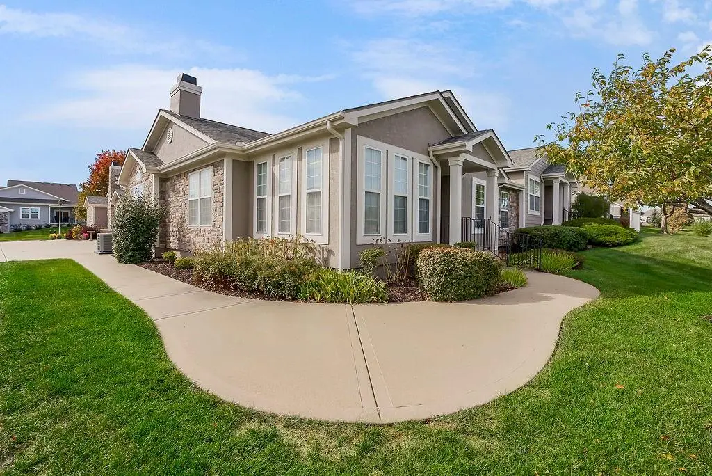 21702 W 119th Terrace #1103, Olathe, KS 66061 - Image #1