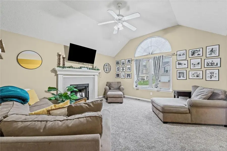 435 N Queen Ridge Avenue, Independence, MO 64056 - Image #3