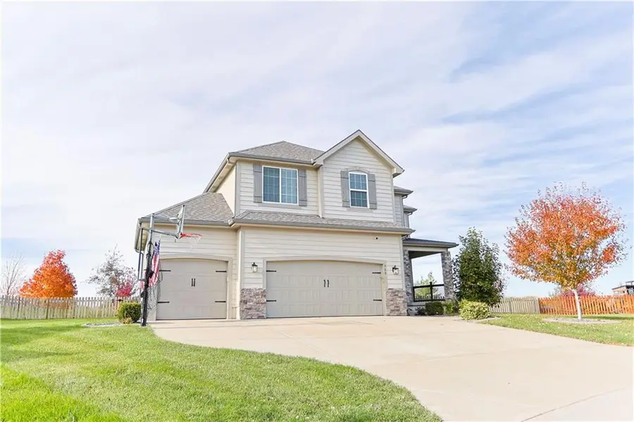 900 SE Forest Ridge Court, Blue Springs, MO 64014 - Image #3