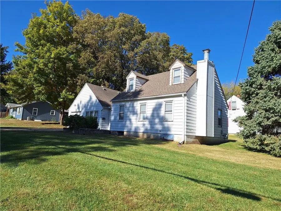 804 E Gudgell Avenue, Independence, MO 64055 - Image #2