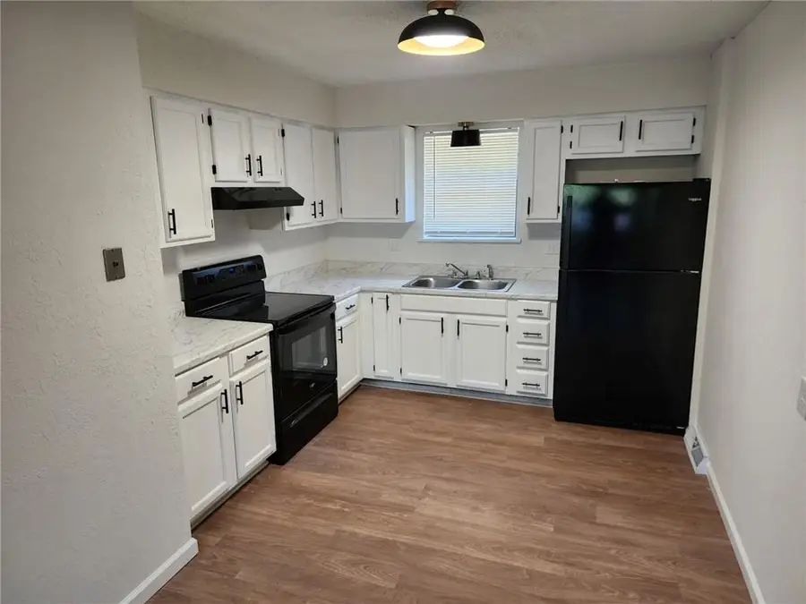 2 SE 9th Street, Lees Summit, MO 64063 - Image #3