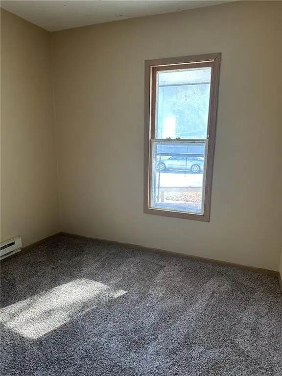 5304 Pryor Avenue, Saint Joseph, MO 64504 - Image #3