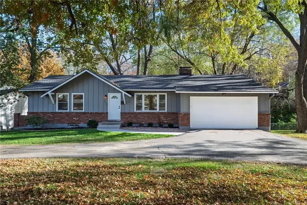 10235 W 70th Street, Merriam, KS 66203