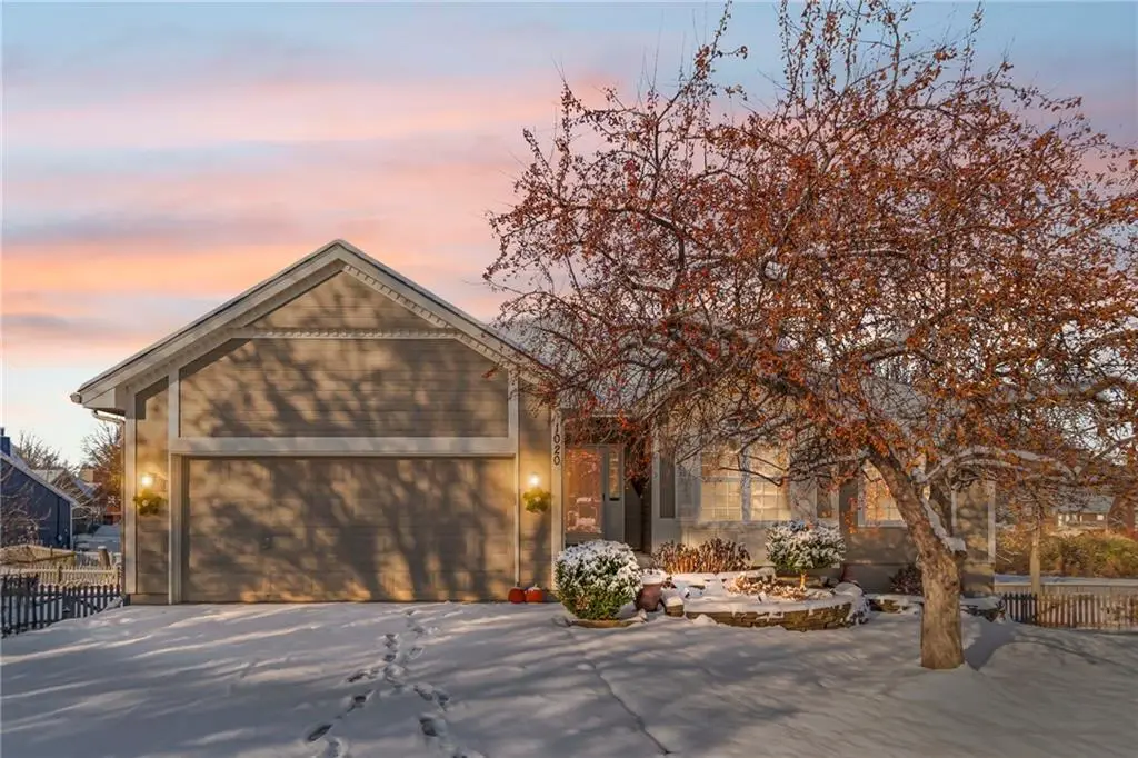 1020 NE Woodbury Lane, Lees Summit, MO 64086 - Image #1