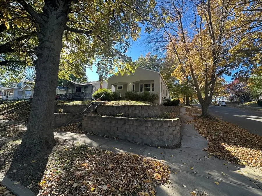 1402 S 30th Street, Saint Joseph, MO 64507 - Image #2