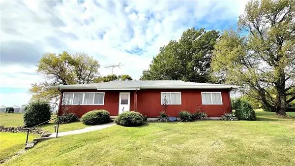 9940 Arthur Road, Blue Mound, KS 66010