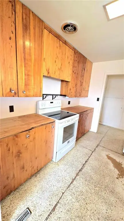 9940 Arthur Road, Blue Mound, KS 66010 - Image #2