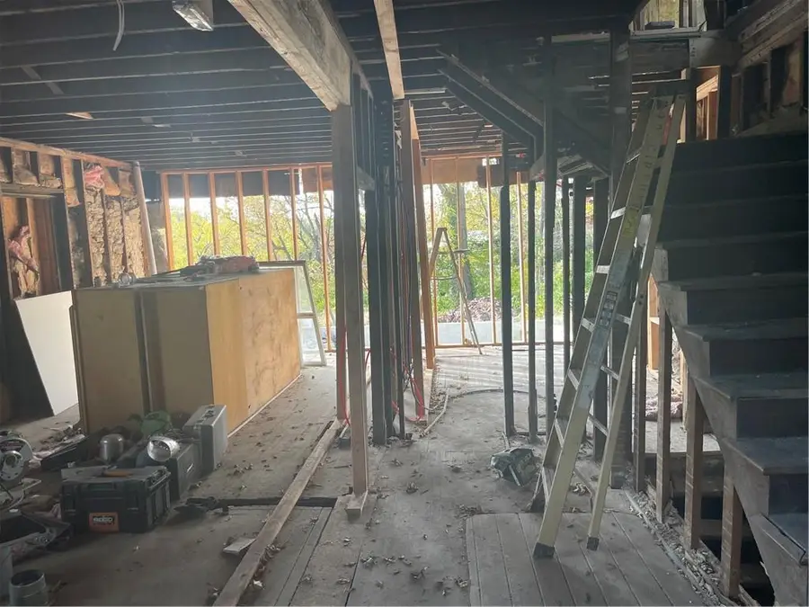 2746 Brooklyn Avenue, Kansas City, MO 64109 - Image #2