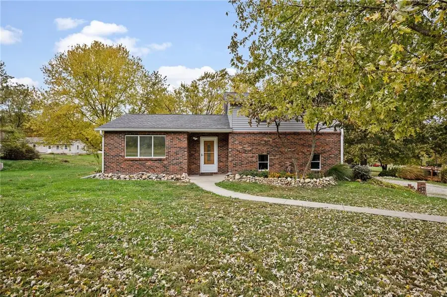2215 Hunter Road, Trenton, MO 64683 - Image #2