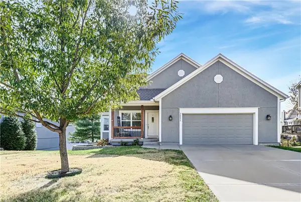 20893 W 225th Street, Spring Hill, KS 66083