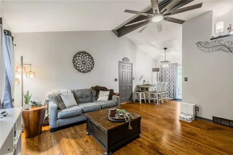 7109 NW 75th Street, Kansas City, MO 64152 - Image #2