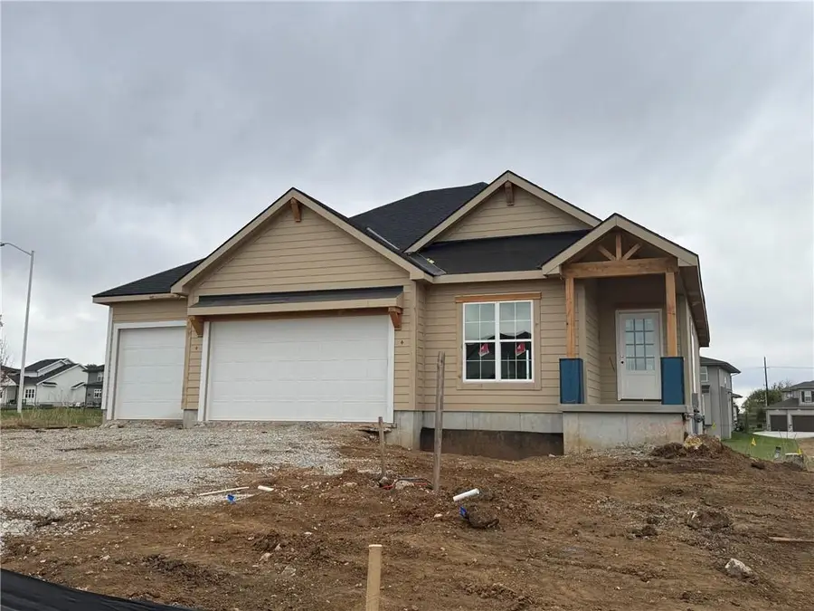 18508 Mohawk Lane, Overland Park, KS 66085 - Image #2