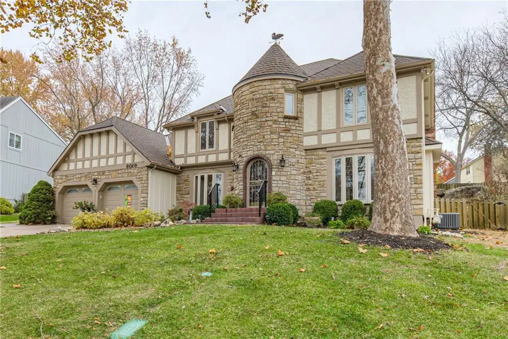 8019 W 113th Street, Overland Park, KS 66210 - Image #1