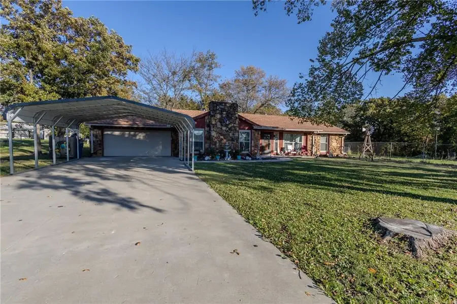 801 N Lee Street, Coffeyville, KS 67337 - Image #3