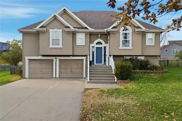 11004 N Hunter Avenue, Kansas City, MO 64157