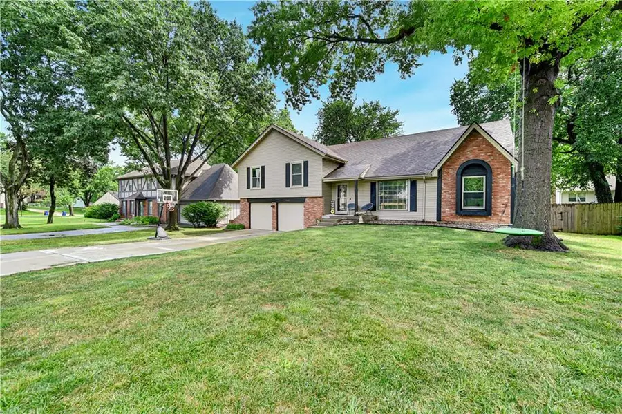 10107 Monrovia Street, Lenexa, KS 66215 - Image #3