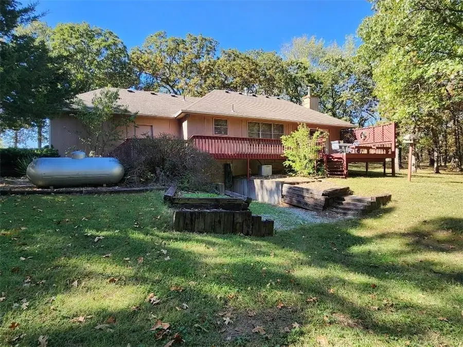 20080 178th Street, Tonganoxie, KS 66086 - Image #2