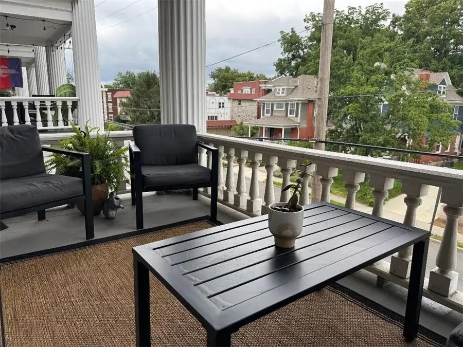 311 E 43rd Street E #2W, Kansas City, MO 64111 - Image #2