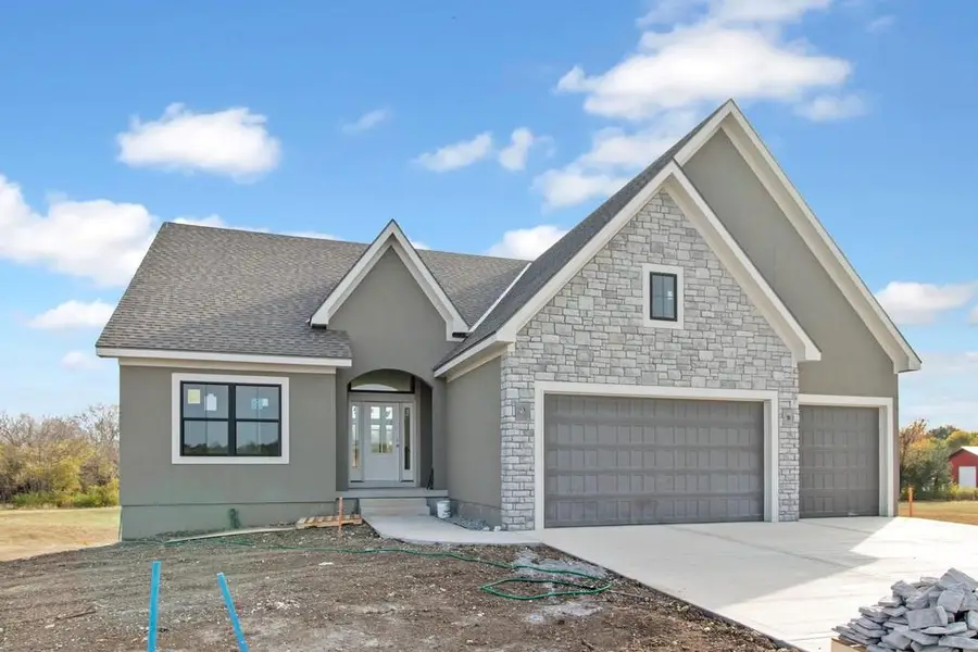1839 Woodward Circle, Raymore, MO 64083 - Image #2