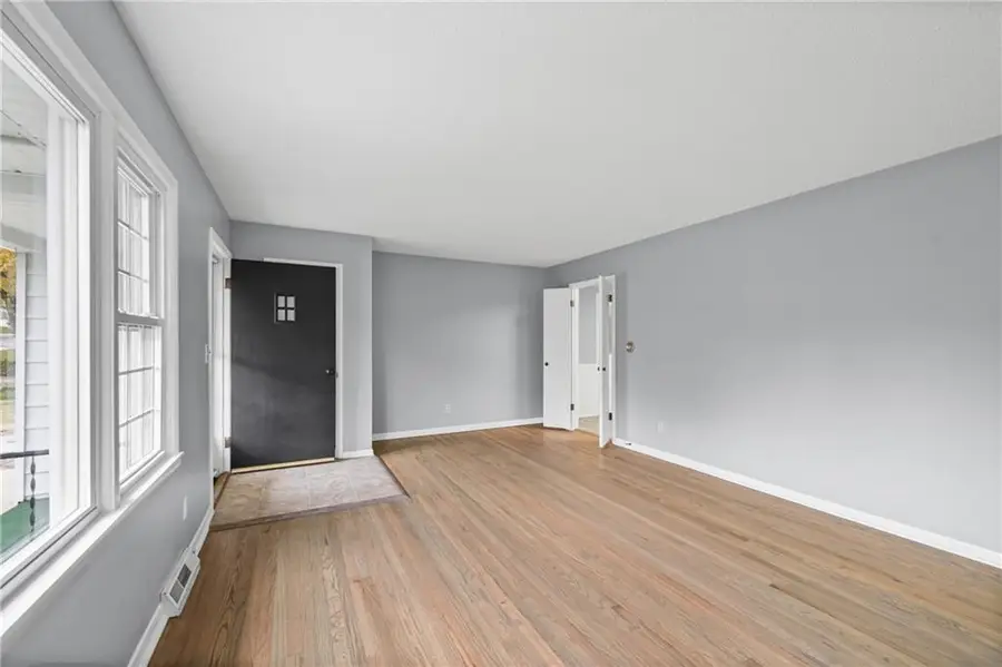 10701 N Main Street, Kansas City, MO 64155 - Image #3