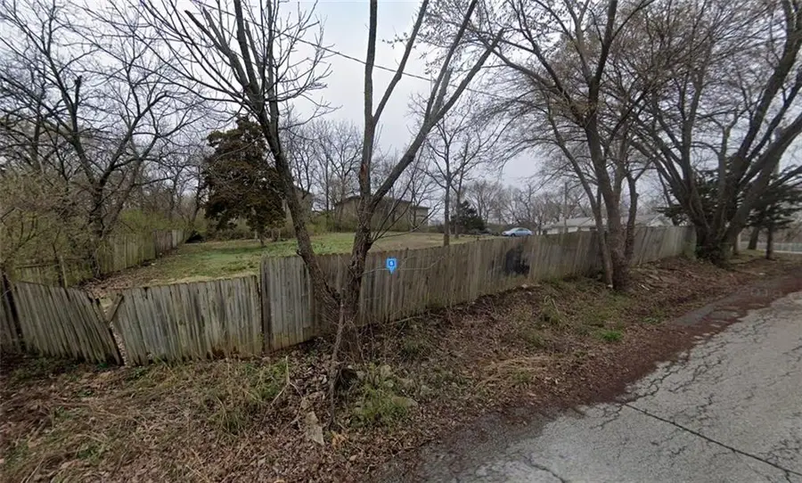 8610 N Harrison Street, Kansas City, MO 64155 - Image #2