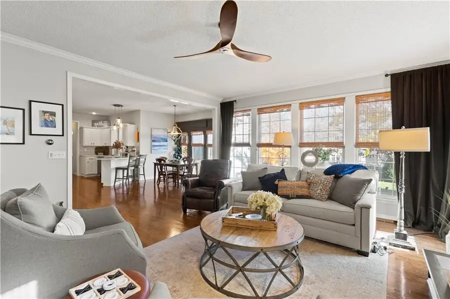 12721 Grandview Street, Overland Park, KS 66213 - Image #3