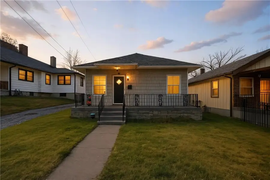 1811 Pendleton Avenue, Kansas City, MO 64124 - Image #2