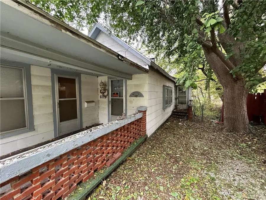 609 R Street, Atchison, KS 66002 - Image #3