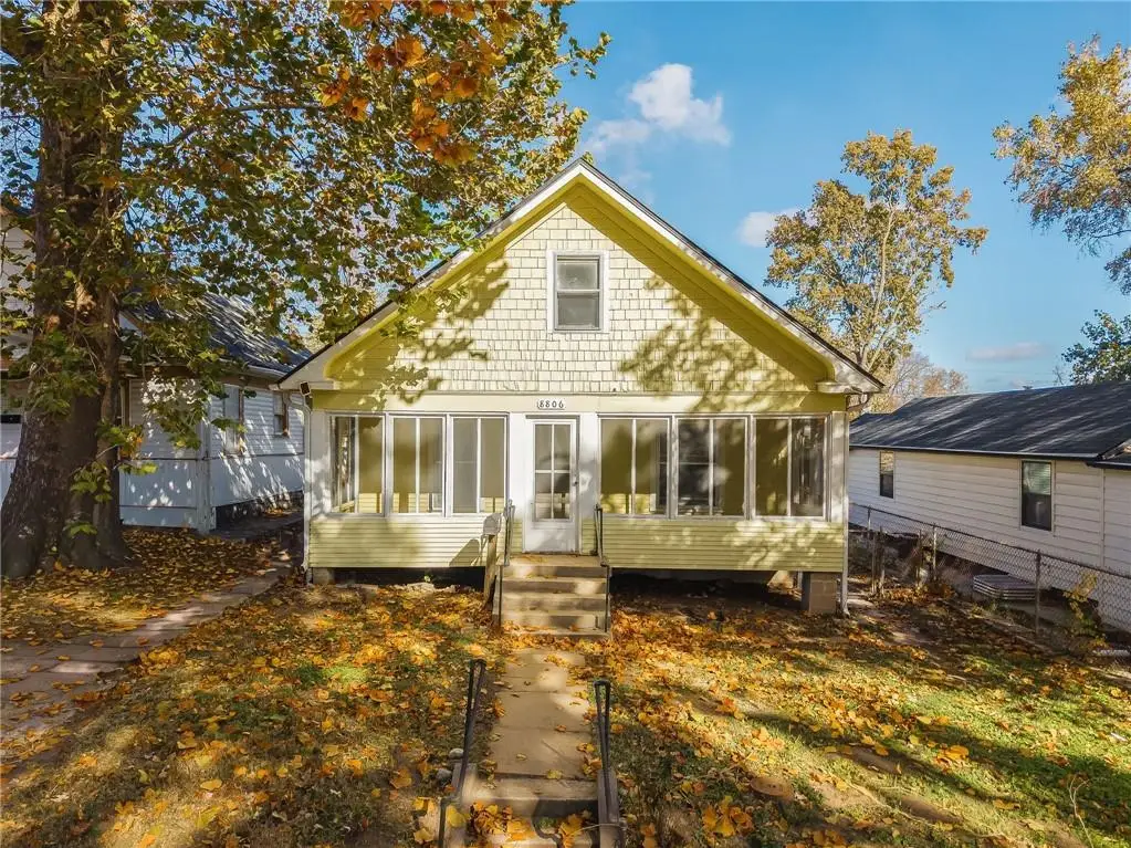 8806 E Smart Avenue, Independence, MO 64053 - Image #1