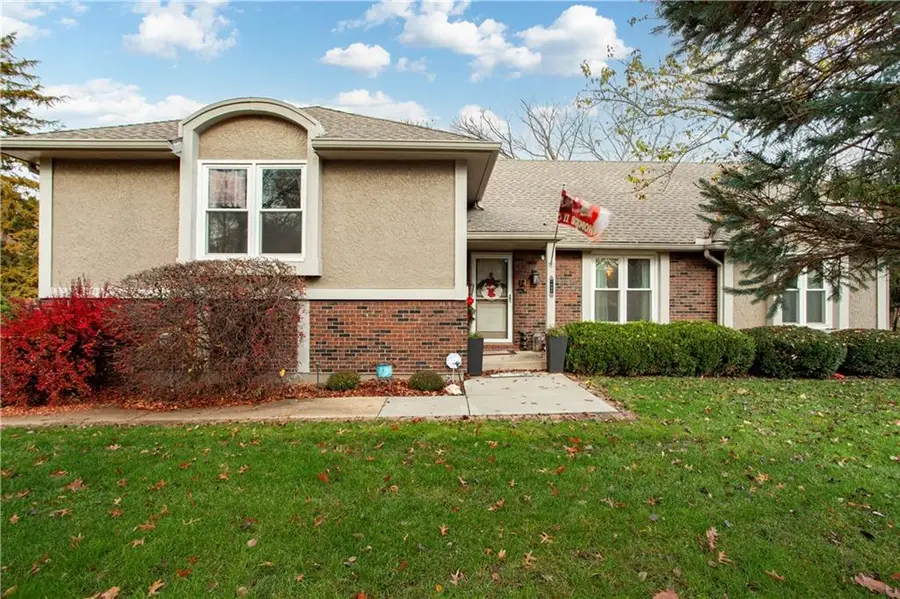 1400 NW Deer Run Trail, Blue Springs, MO 64015 - Image #2