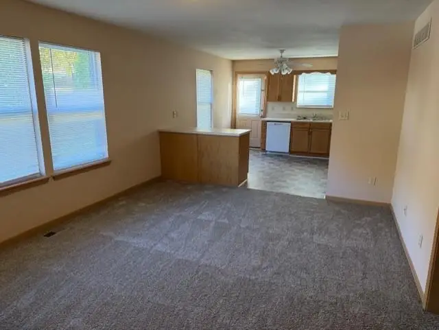 516 NW Mill Court, Blue Springs, MO 64015 - Image #2