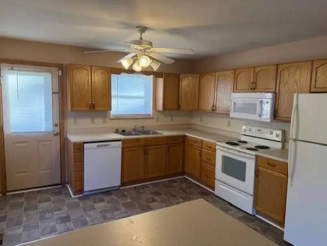 516 NW Mill Court, Blue Springs, MO 64015 - Image #3