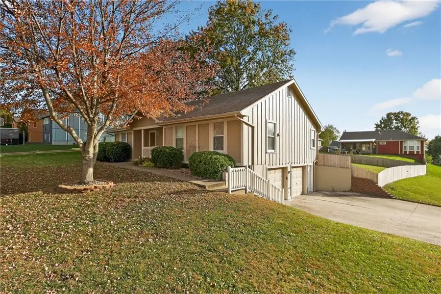 531 Sarah Lane, Liberty, MO 64068 - Image #2