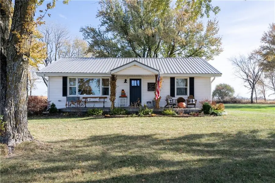31685 Metcalf Road, Louisburg, KS 66053 - Image #2