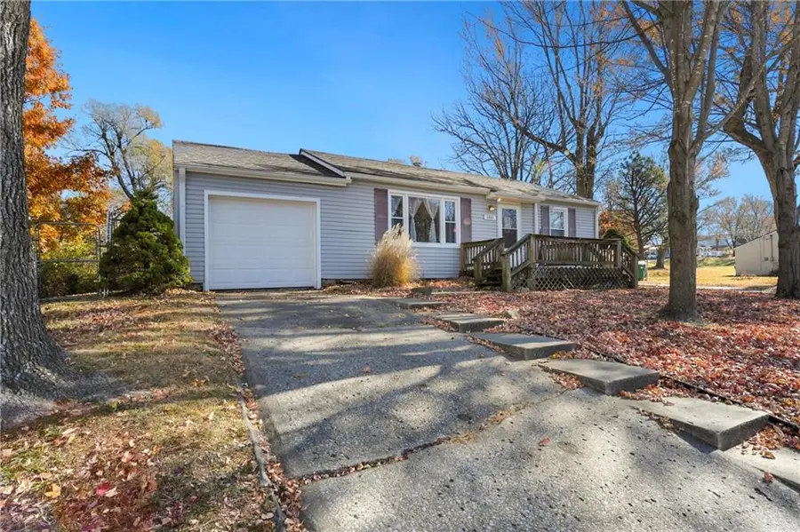 3201 W Townsend Court, Kansas City, KS 66109 - Image #3