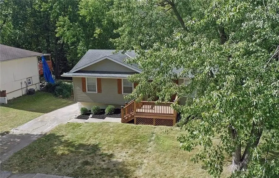 7640 NW Milrey Drive, Kansas City, MO 64152 - Image #2