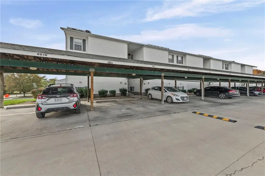 6826 N Olive Street, Gladstone, MO 64118 - Image #3