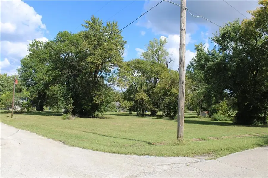 S Highland Street, Mulberry, KS 66756 - Image #2