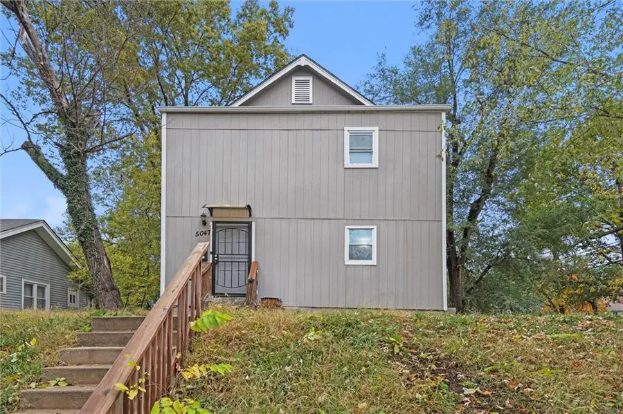 5047 Woodland Avenue, Kansas City, MO 64110 - Image #2