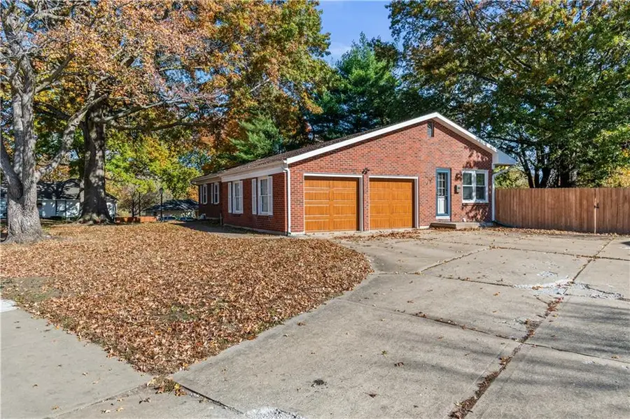 12923 Beacon Avenue, Grandview, MO 64030 - Image #3