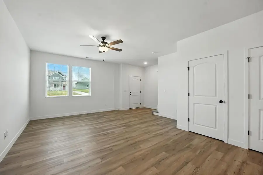 27305 Acacia Drive, Lees Summit, MO 64086 - Image #2